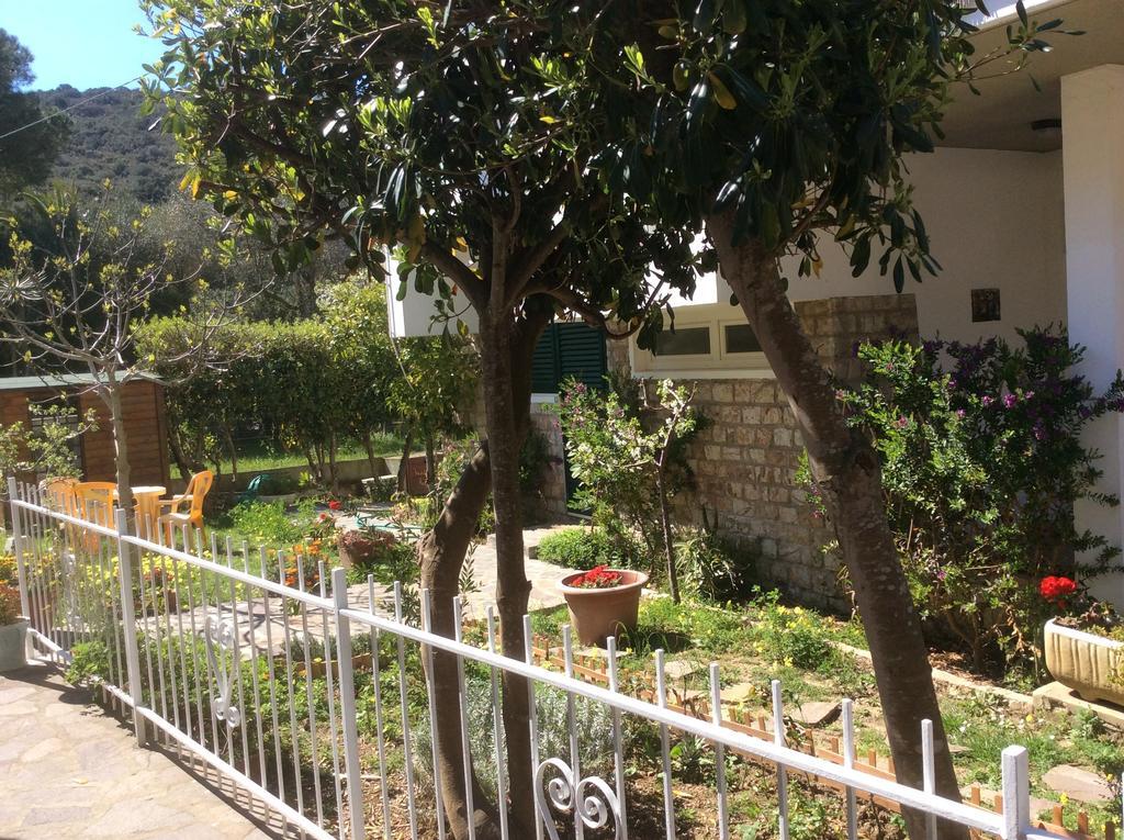 Hotel Edera Procchio  Bagian luar foto